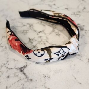 NEW Stylish Headband